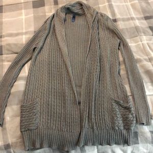Grey cardigan